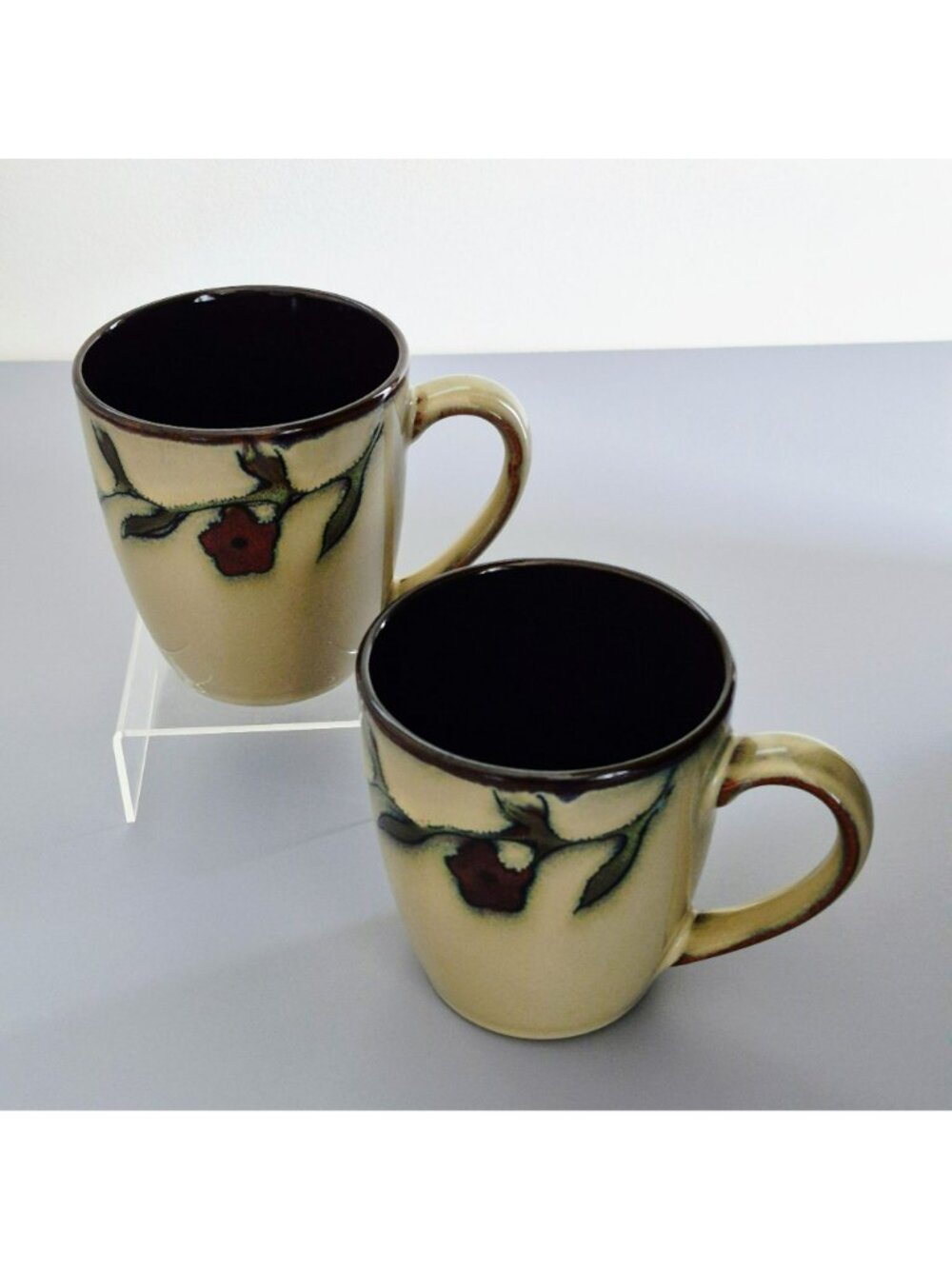 Mikasa Desert Bloom Coffee Mug Set Glossy Beige Stoneware Dark Red & Gray Floral - Picture 2 of 10